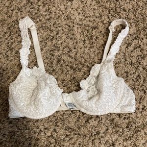 White lace bra